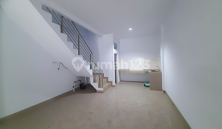 For Sale Negotiable Price New House Ready to Occupy (4.5x15) Teluk Gong Selatan - Penjaringan For Sale Negotiable Price New House Ready to Occupy (4.5x15) Teluk Gong Selatan - Penjaringan