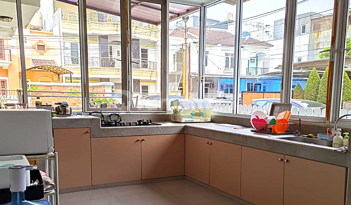 Dijual Harga Nego Rumah Posisi Hook ( 10x15.8 ) Mutiara Taman Palem - Cengkareng