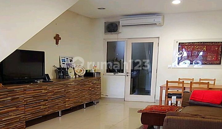 Dijual Rumah Semi Furnished ( 4x15 ) Golf Lake Residence - Kalideres, Jakarta Barat 2