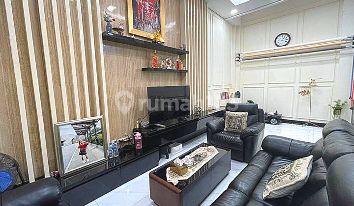 Dijual Harga Nego Rumah Siap Huni 4 Tingkat ( 7x20 ) Dutamas - Jelambar, Pertamburan Dijual Harga Nego Rumah Siap Huni 4 Tingkat ( 7x20 ) Dutamas - Jelambar, Pertamburan