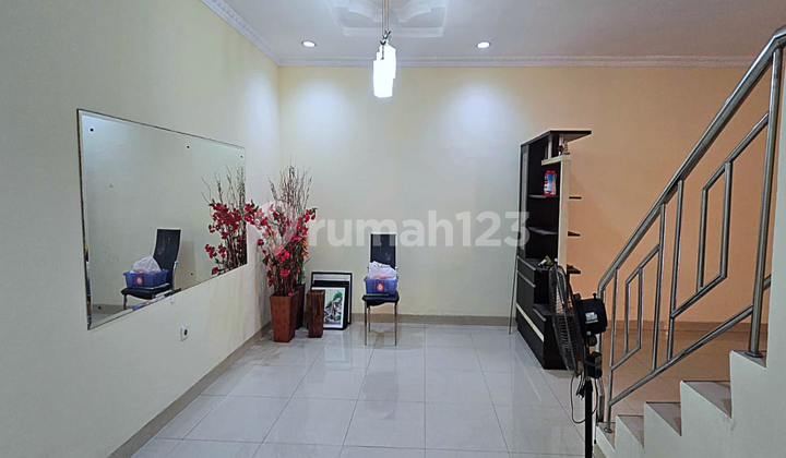 Dijual Harga Nego Rumah 3 Lantai Baru Renovasi ( 6x15 ) Mutiara Taman Palem - Cengkareng Dijual Harga Nego Rumah 3 Lantai Baru Renovasi ( 6x15 ) Mutiara Taman Palem - Cengkareng