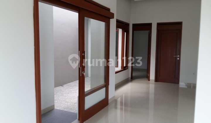 Land Area 125 M Good SHM House in Kartasura 2
