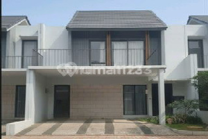 Rumah 3 Lantai Semi Furnish di Wisteria Cakung Jakarta Timur