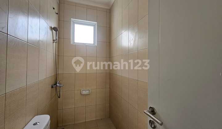 Disewa Rumah Minimalis Dekat Dengan Pusat Kuliner Di JGC Cakung Jakarta Timur 2