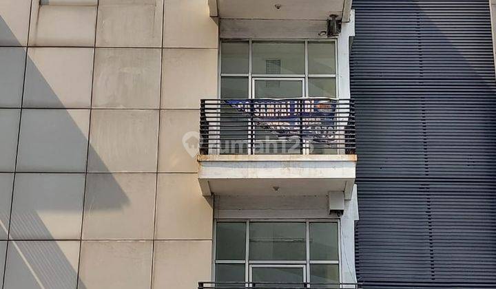 Ruko di di season city jembatan besi grogol Jakarta Barat 1
