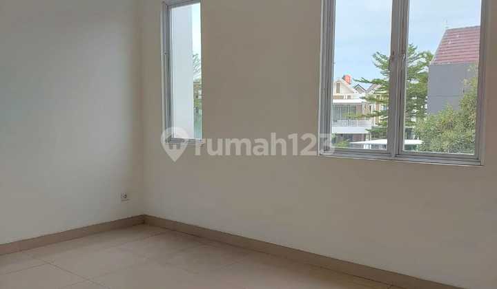 Dijual Rumah Bagus 2 lantai Siap Huni di South Thames JGC Cakung Timur Jakarta Timur 2