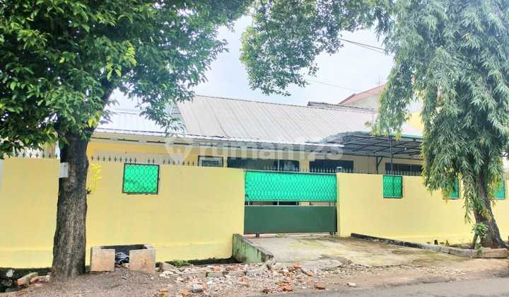 Rumah Megah Asri Hook - Lokasi Strategis di Jalan Utama Pulo Gadung Jakarta Timur
