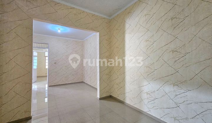 Rumah Hook Strategis Cakung - 10 Menit ke Aeon Mall Jakarta Garden City, Siap Huni! 2