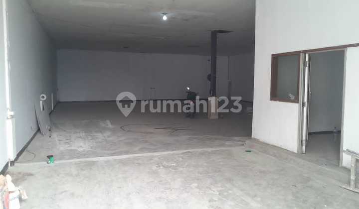 Ready-to-Use Warehouse in Agus Salim Area, Bekasi Ready-to-Use Warehouse in Agus Salim Area, Bekasi