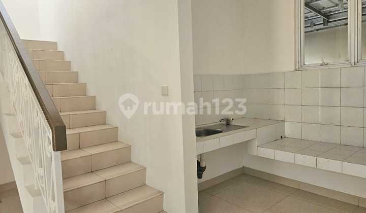 Disewa Rumah Dekat Tol & Fasilitas Kota! di Cluster South Thames Jakarta Timur 2