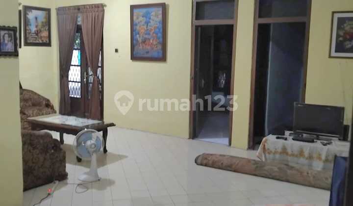 Grand Serene Hook House - Strategic Location on the Main Road of Pulo Gadung, East Jakarta 2
