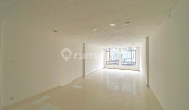 Rare Listing! 3-Story Shophouse in Sudirman Park - Elite Sudirman Area, Super Easy Access 2