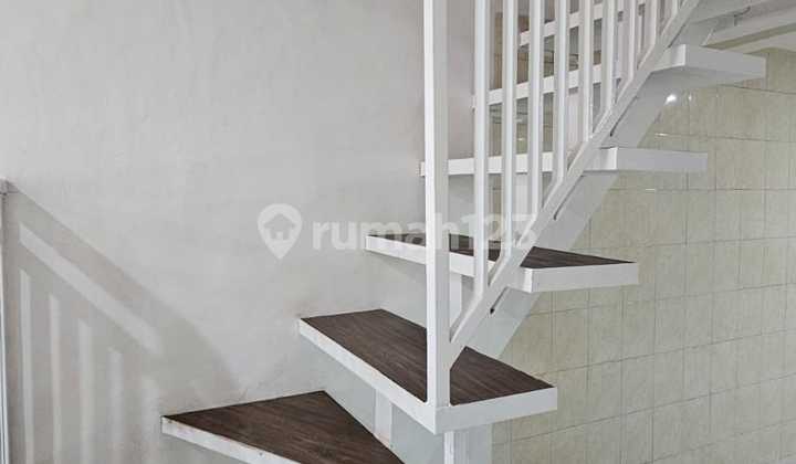 Rumah 2 Lantai Renovasi Baru Dekat Sunter Mall Jakarta Utara - Siap Huni! 2