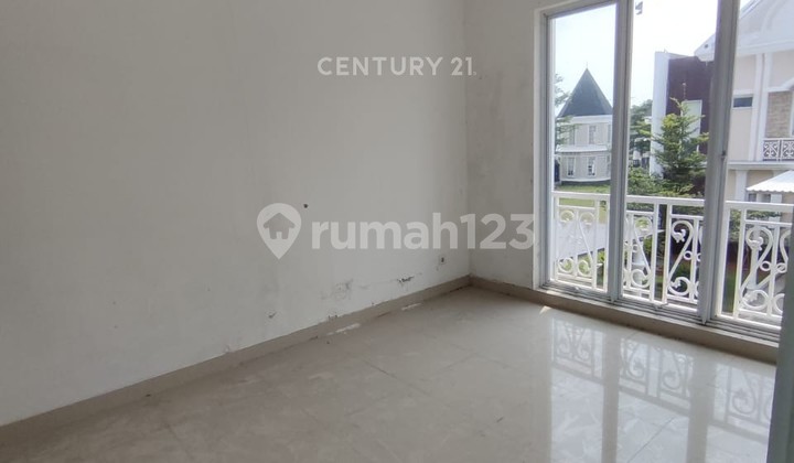 Ready-to-Occupy House in Thames JGC Cluster, Cakung, East Jakarta 2