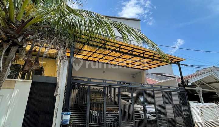 Dijual Rumah strategis di Kelapa Gading Jakarta Utara Dijual Rumah strategis di Kelapa Gading Jakarta Utara