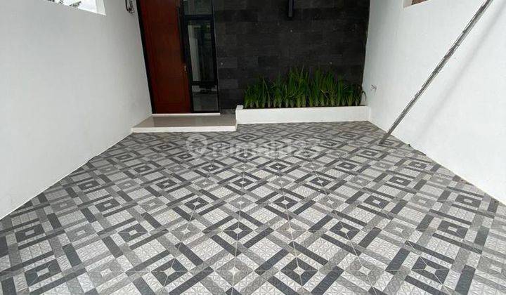 Rumah Skandinavia Depok 2 Lantai Selangkah Ke Pintu Tol Cimanggis 2