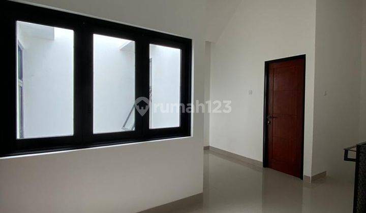 Rumah Depok 2 Lantai Skandinavia  Dekat Pintu Tol Cimanggis 7