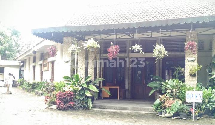 Riau Martadinata, Dutch Colonial House in Bandung City 1