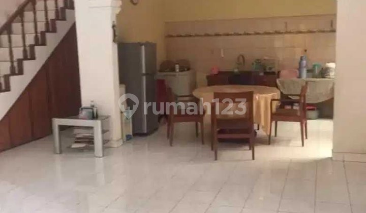 CIGADUNG, DAGO. RUMAH HOEK HALAMAN LUAS DI KOTA BANDUNG 2