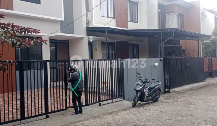 Cluster Antapani, One Gate System. Rumah Baru 2 Lantai Siap Huni di Kota Bandung Cluster Antapani, One Gate System. Rumah Baru 2 Lantai Siap Huni di Kota Bandung
