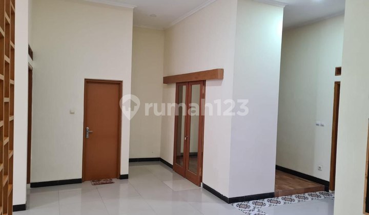 Komplek di Antapani, Rumah Bagus Siap Huni di Kota Bandung 2
