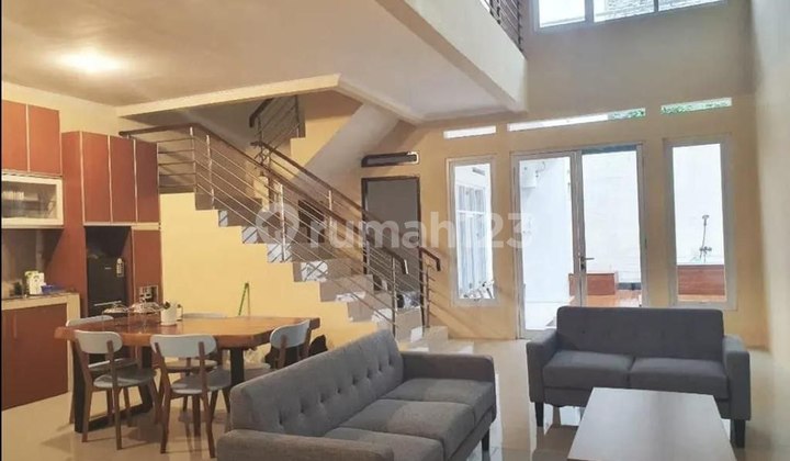 KOMP. SUNRISE HILLS RESIDENCE, SINDANGLAYA. RUMAH LUAS BAGUS 2 LANTAI SIAP HUNI DI KOTA BANDUNG