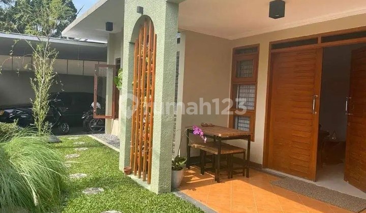 Komplek Sulaksana, Antapani. Rumah Bagus 2 Lantai Siap Huni di Kota Bandung