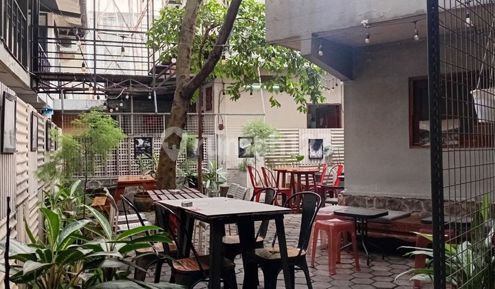 DIPATI UKUR, DAGO. STRATEGIC LOCATION SUITABLE FOR BUSINESS IN BANDUNG CITY. DIPATI UKUR, DAGO. STRATEGIC LOCATION SUITABLE FOR BUSINESS IN BANDUNG CITY.