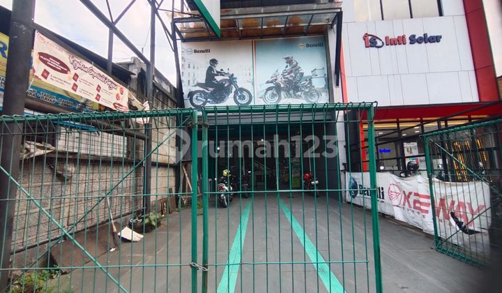 Hot Deal! Mainroad Kiaracondong, Ruko 3 Lantai Siap Huni Dekat Antapani di Kota Bandung