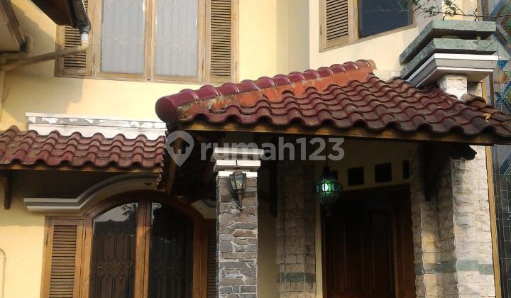 Tubagus Ismail, Dago. Rumah Luas di Kota Bandung 2