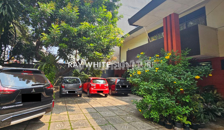 Rumah Kos Area Komersil Cocok Untuk Bisnis di Jl Fatmawati Raya