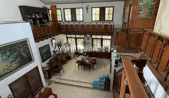 Rumah Lama Harga Bagus di Area Elit Senayan 2