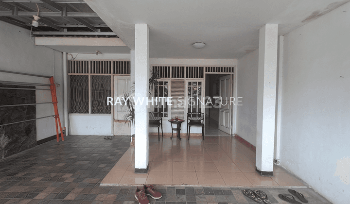 Dijual Rumah Jalan Ramai Bisa Untuk Usaha Kecil di Pondok Bambu 2