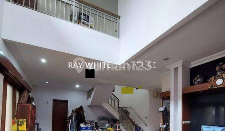 Rumah Layak Huni Nuansa Bali Dalam Town House di Lebak Bulus Iii