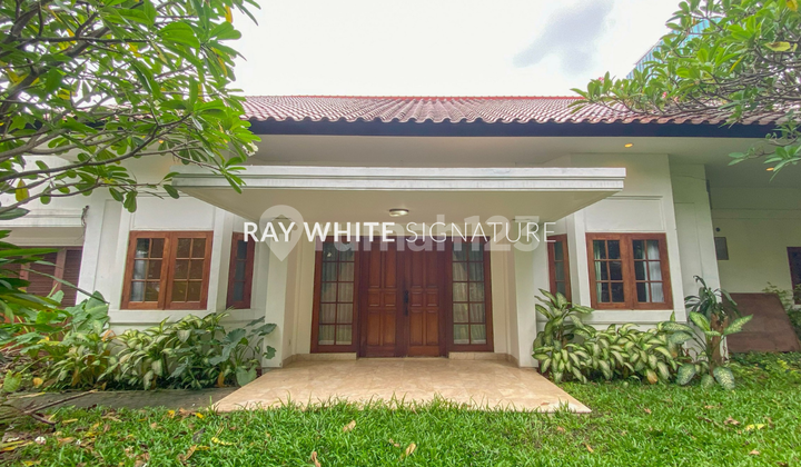 Rumah di Jl Wijaya Kebayoran Baru Kondisi Bagus Layak Huni 