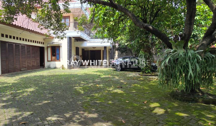 Dijual Rumah Lama Area Tenang Nyaman dan Asri di Ceger Permai 2