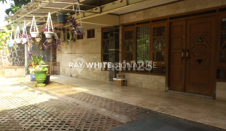 Dijual Rumah Lama Daerah Cempaka Putih Tengah Bagus Untuk Hunian Dijual Rumah Lama Daerah Cempaka Putih Tengah Bagus Untuk Hunian