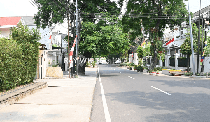 Dijual Rumah Di Panglima Polim, Area Bagus Bisa Untuk Usaha Kecil 2