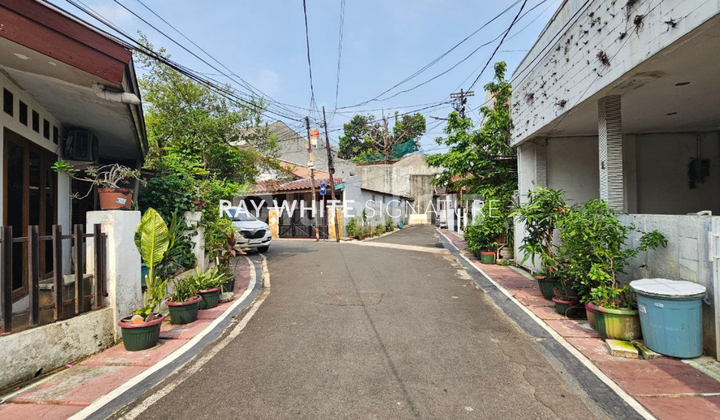 Dijual Rumah Lama Cocok Untuk Kost di Jl. Pengairan, Benhil Dijual Rumah Lama Cocok Untuk Kost di Jl. Pengairan, Benhil