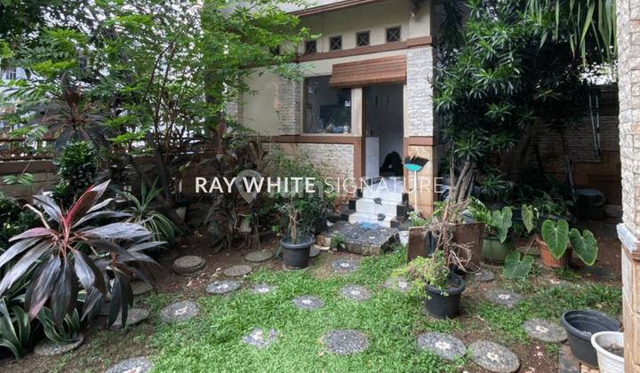 Dijual Rumah Zona Komersil, Untuk Usaha di Tebet Timur Dalam Raya 1