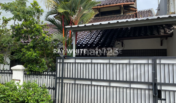 Dijual Rumah Lama Cocok Untuk Kost di Cempaka Putih Barat Dijual Rumah Lama Cocok Untuk Kost di Cempaka Putih Barat