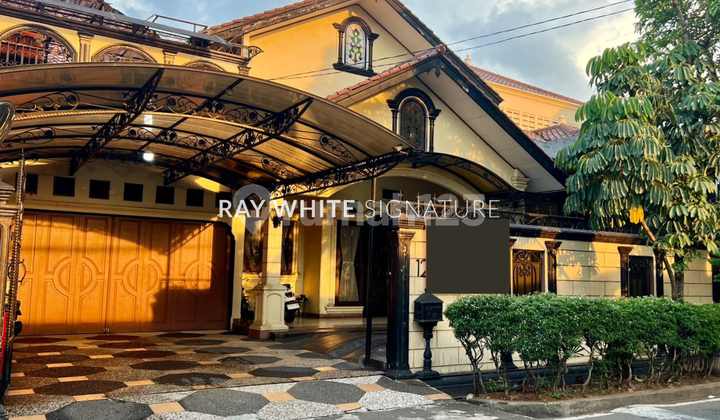 Rumah Lama Lokasi Dekat Bkt Cocok untuk Hunian dan Usaha