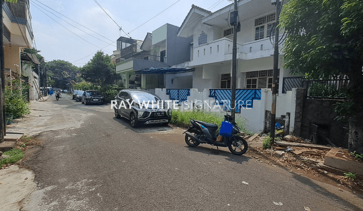 Dijual Rumah Lama Harga Menarik Dekat Mall Di Cipinang Indah 2