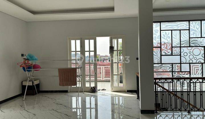 Dijual rumah di Duta Bintaro, Kunciran, Pinang
Tangerang 2 Lantai SHM Bagus Timur 1