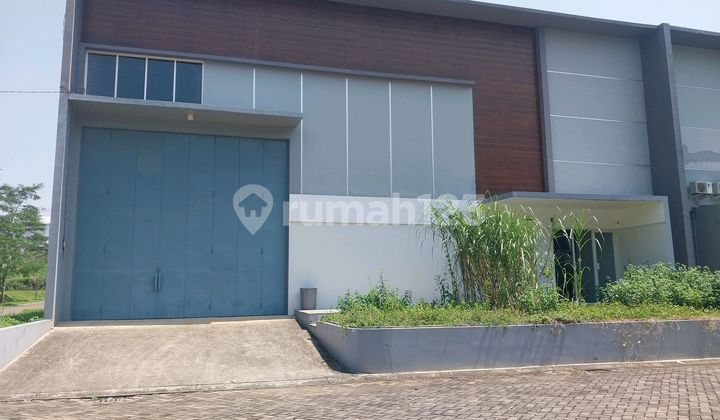 Warehouse in an Elite Premium Area of BSB 1