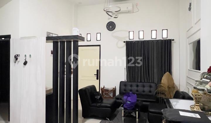Rumah Cantik2 Lantai di Graha Wahid 2