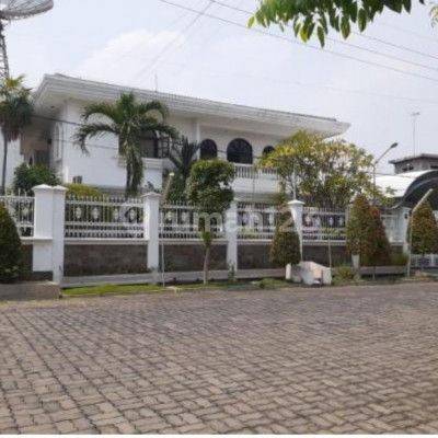 Jarang Ada Rumah Cantik Harga Investor Dharmahusada Utara 11 Surabaya  2