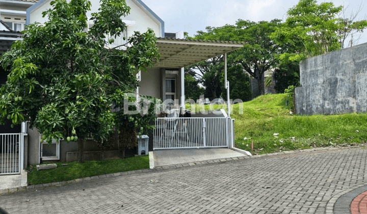 Rumah Minimalis Modern di Austinville Dieng Atas Malang 1