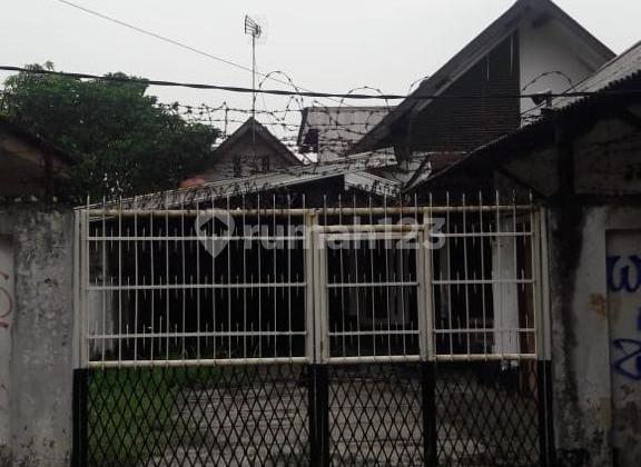Dijual Rumah di Jalan Raya Jakarta Bogor