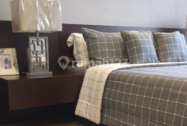 Apartment 1 Park Avenue Royal Tower Kebayoran Gandaria Jaksel 3+1 Bedrooms With Balcony 2